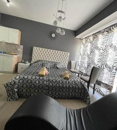 Apartmani 2 Ss Ohrid Buitenkant foto