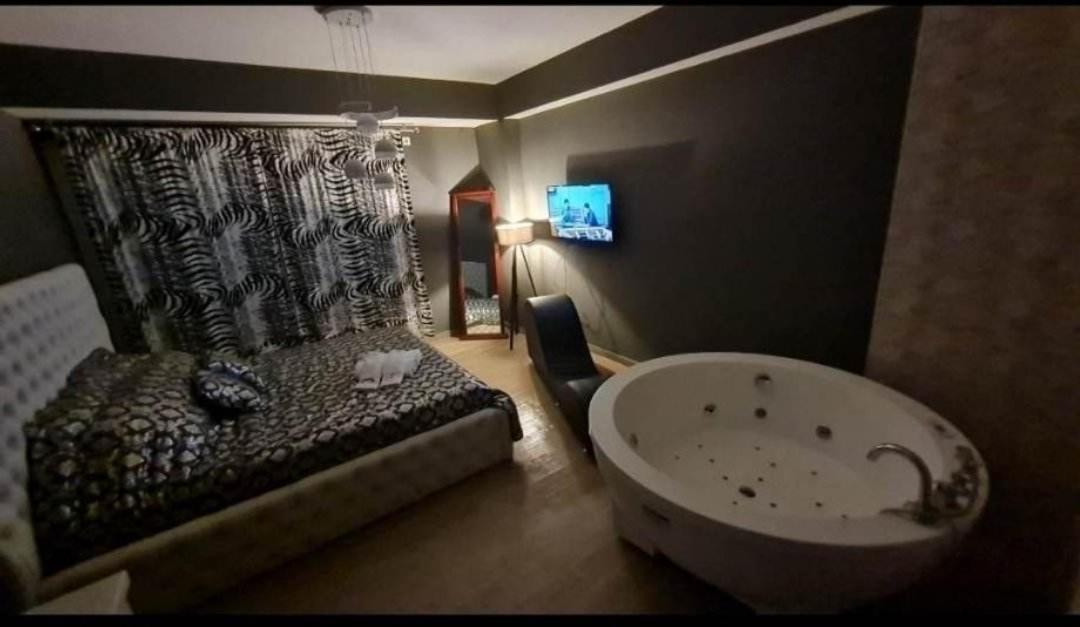 Apartmani 2 Ss Ohrid Buitenkant foto
